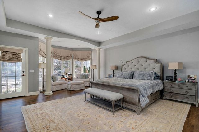 4552 E Spruce Drive, Springfield, MO 65809