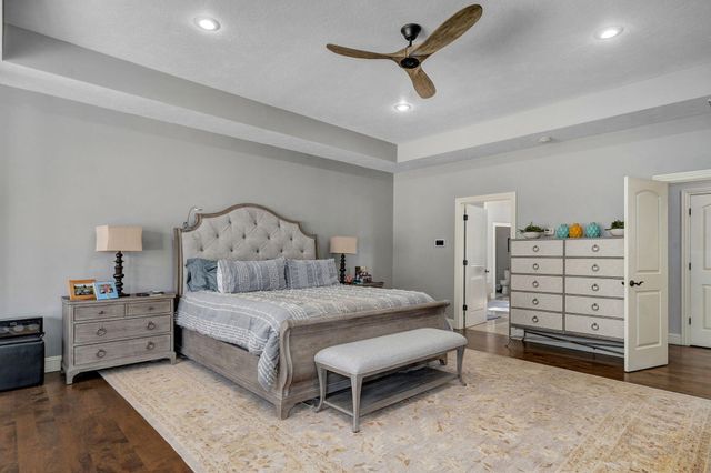 4552 E Spruce Drive, Springfield, MO 65809