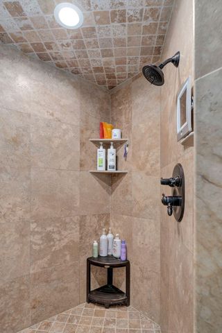 4552 E Spruce Drive, Springfield, MO 65809