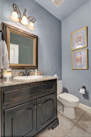 4552 E Spruce Drive, Springfield, MO 65809