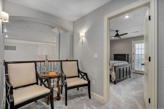 4552 E Spruce Drive, Springfield, MO 65809