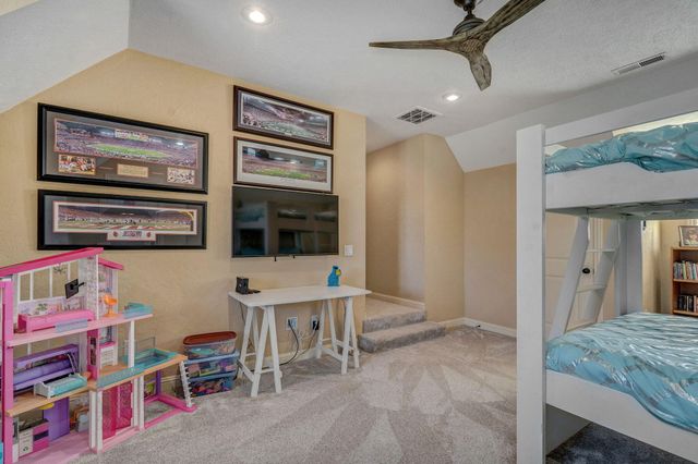 4552 E Spruce Drive, Springfield, MO 65809