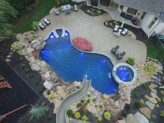 4552 E Spruce Drive, Springfield, MO 65809