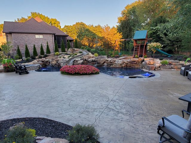 4552 E Spruce Drive, Springfield, MO 65809