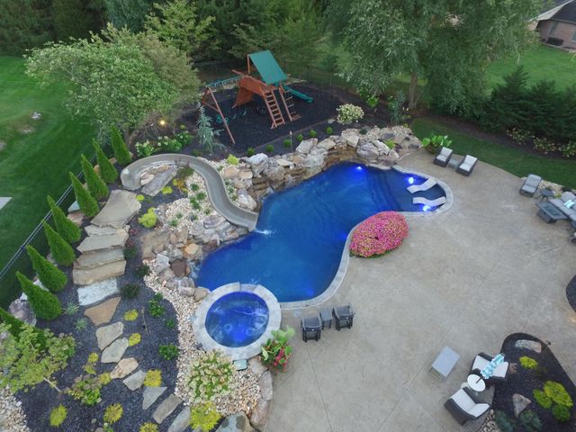 4552 E Spruce Drive, Springfield, MO 65809