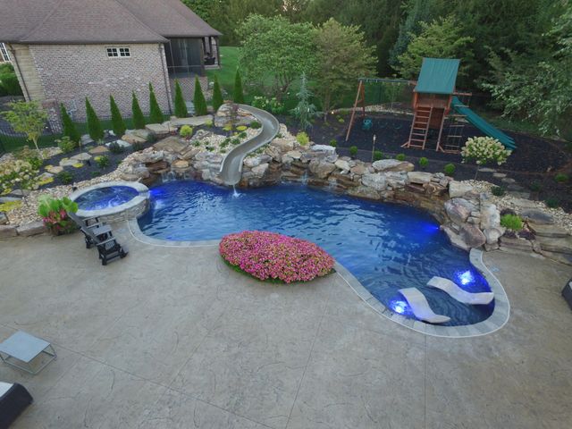 4552 E Spruce Drive, Springfield, MO 65809