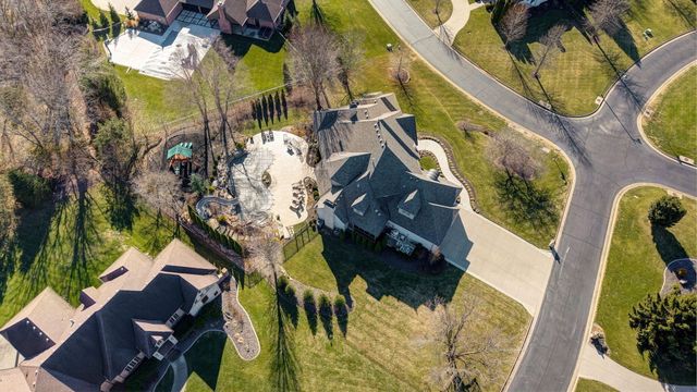4552 E Spruce Drive, Springfield, MO 65809