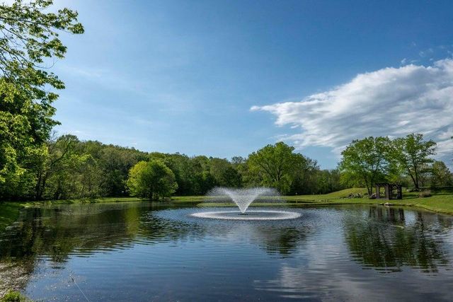 4552 E Spruce Drive, Springfield, MO 65809