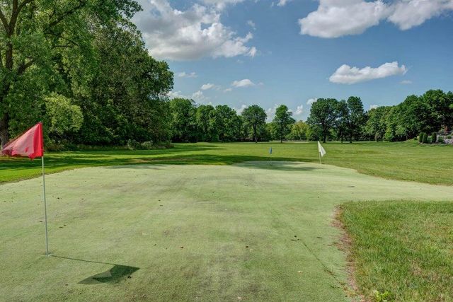 4552 E Spruce Drive, Springfield, MO 65809