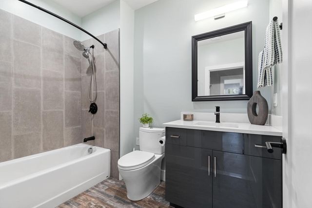 60 Cross St, East 103, Somerville, MA 02145