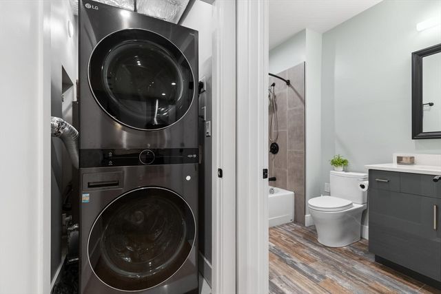 60 Cross St, East 103, Somerville, MA 02145