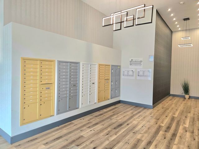 60 Cross St, East 103, Somerville, MA 02145