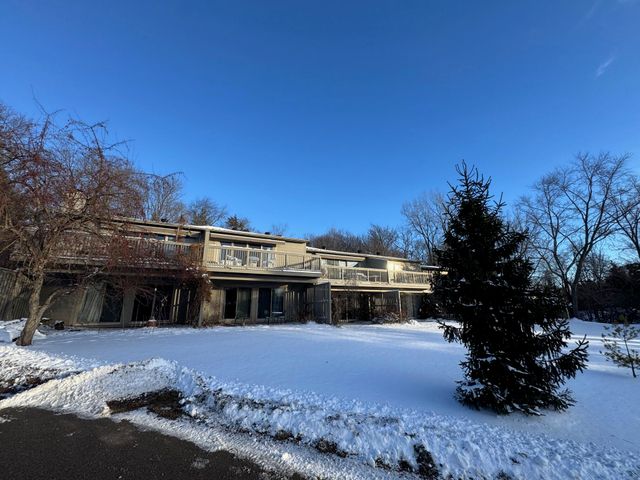 644 Watersedge Drive, Ann Arbor, MI 48105