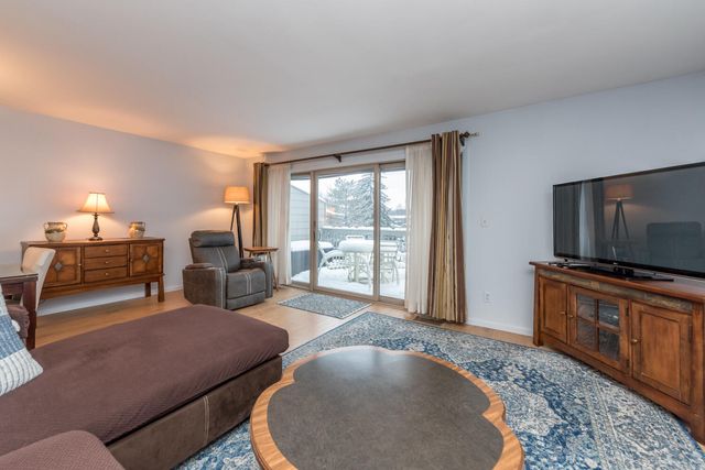 644 Watersedge Drive, Ann Arbor, MI 48105