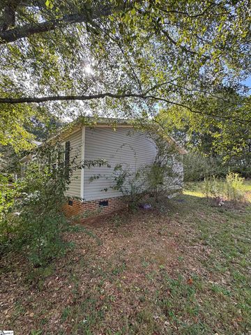 127 Ballentine Road, Easley, SC 29642