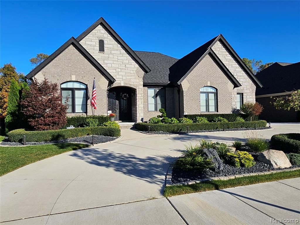 60778 Forest Creek Drive, Washington, MI 48094