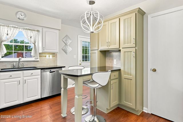 2312 Old Hickory Rd, Louisville, KY 40299