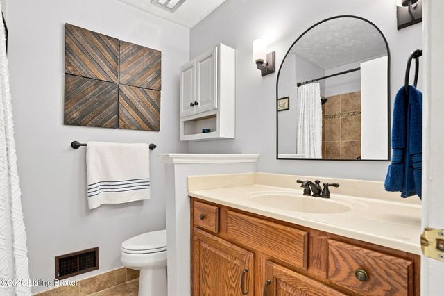 2312 Old Hickory Rd, Louisville, KY 40299