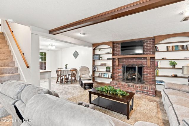 2312 Old Hickory Rd, Louisville, KY 40299