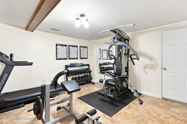 2312 Old Hickory Rd, Louisville, KY 40299