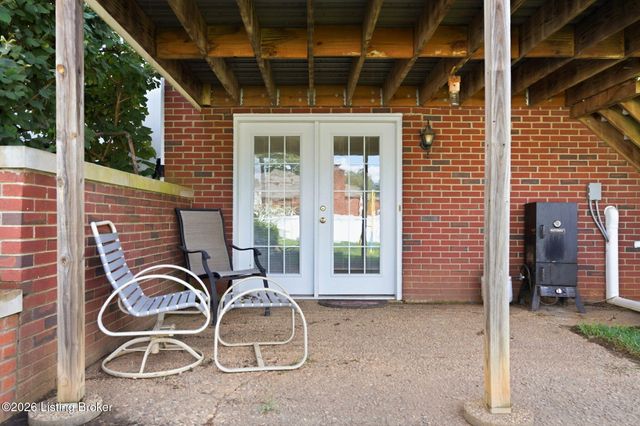 2312 Old Hickory Rd, Louisville, KY 40299
