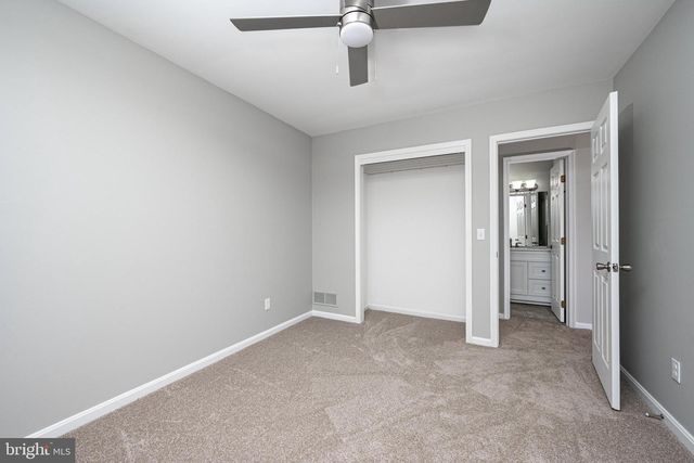 1146 VALLEY STREAM DR, Perkiomenville, PA 18074