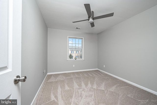 1146 VALLEY STREAM DR, Perkiomenville, PA 18074