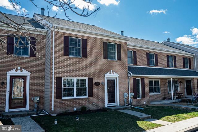 1146 VALLEY STREAM DR, Perkiomenville, PA 18074