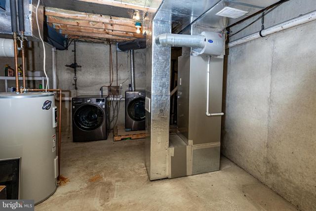 1146 VALLEY STREAM DR, Perkiomenville, PA 18074