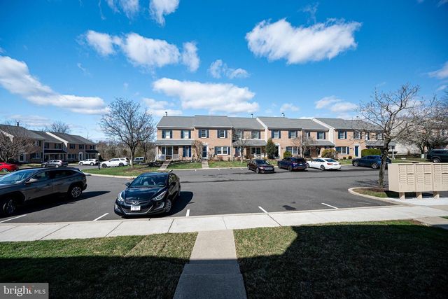 1146 VALLEY STREAM DR, Perkiomenville, PA 18074