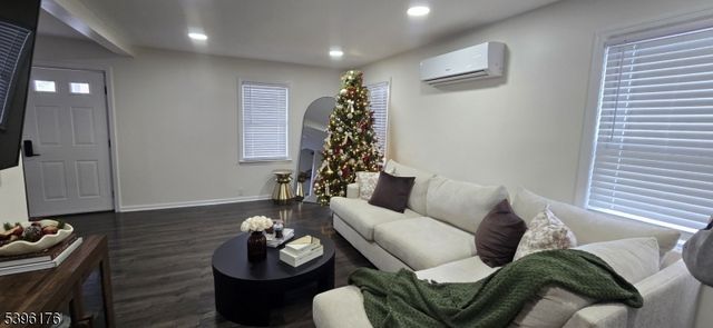 1119 S 9Th St, South Plainfield Boro, NJ 07080