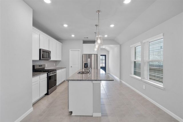 19572 Stripe Hill Bend, Montgomery, TX 77316