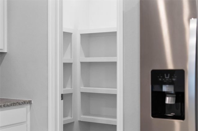 19572 Stripe Hill Bend, Montgomery, TX 77316