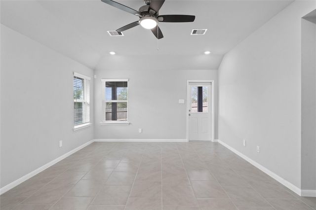 19572 Stripe Hill Bend, Montgomery, TX 77316