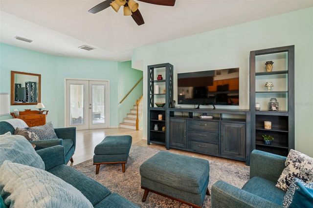 18922 FISHERMANS BEND DRIVE, Lutz, FL 33558