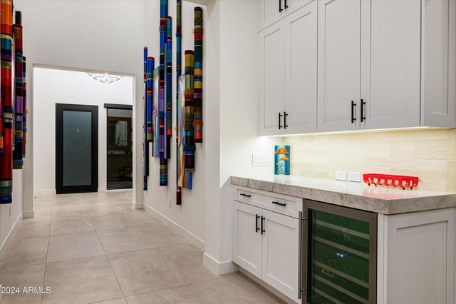 37200 N CAVE CREEK Road 1034, Scottsdale, AZ 85262