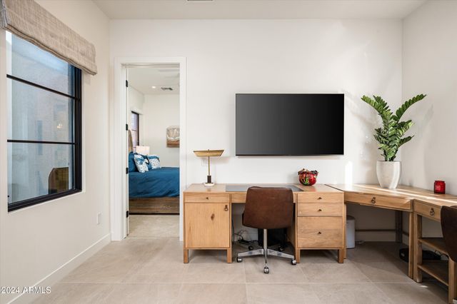 37200 N CAVE CREEK Road 1034, Scottsdale, AZ 85262