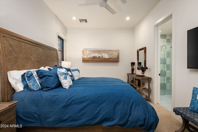 37200 N CAVE CREEK Road 1034, Scottsdale, AZ 85262