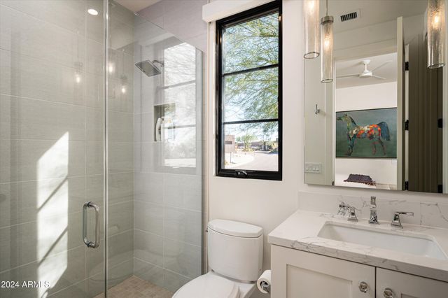 37200 N CAVE CREEK Road 1034, Scottsdale, AZ 85262