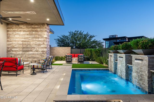 37200 N CAVE CREEK Road 1034, Scottsdale, AZ 85262