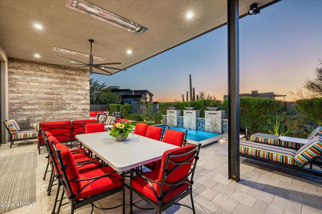 37200 N CAVE CREEK Road 1034, Scottsdale, AZ 85262