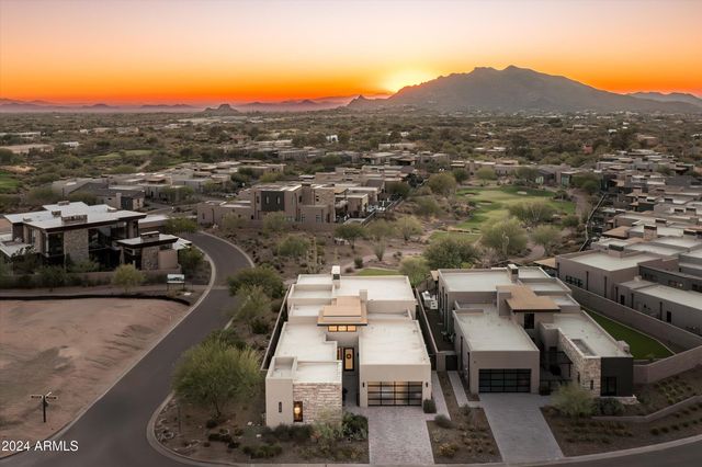 37200 N CAVE CREEK Road 1034, Scottsdale, AZ 85262