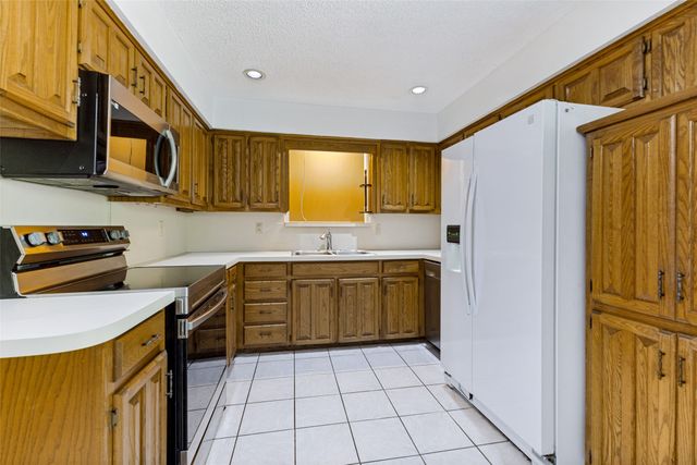 841 Broadmoor Drive, Mesquite, TX 75149