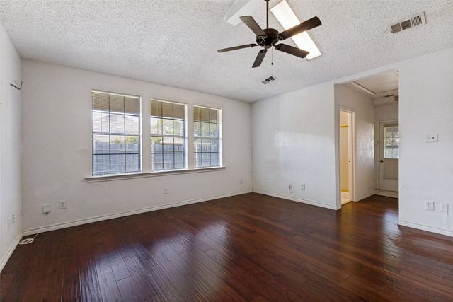 841 Broadmoor Drive, Mesquite, TX 75149