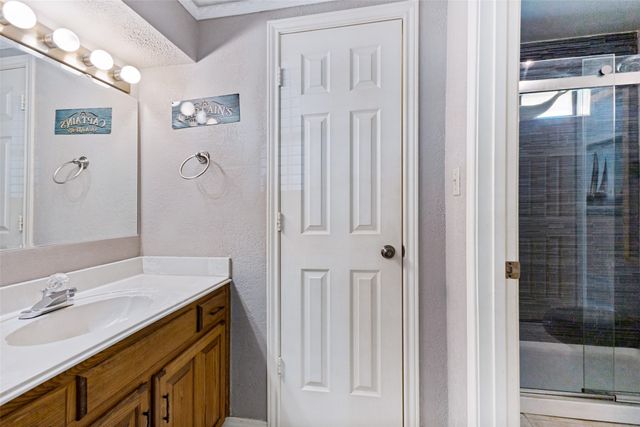 841 Broadmoor Drive, Mesquite, TX 75149