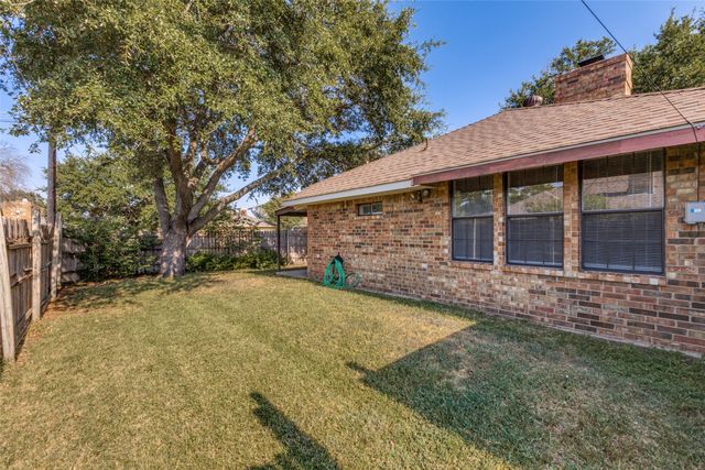 841 Broadmoor Drive, Mesquite, TX 75149
