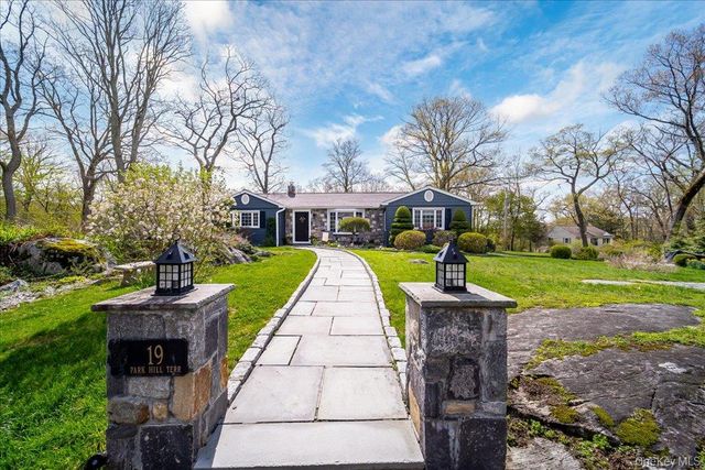 19 Park Hill Terrace, Mahopac, NY 10541