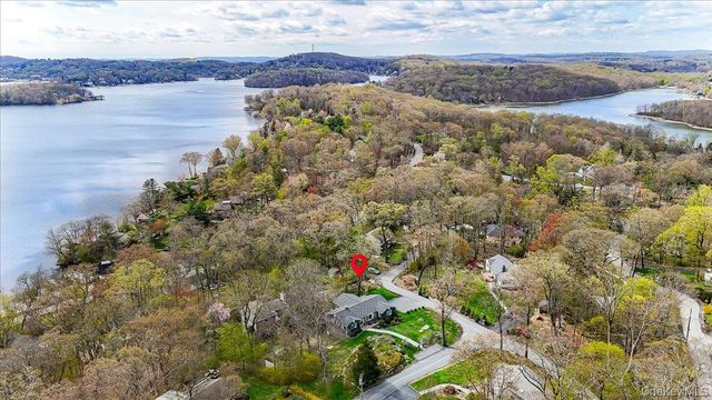 19 Park Hill Terrace, Mahopac, NY 10541