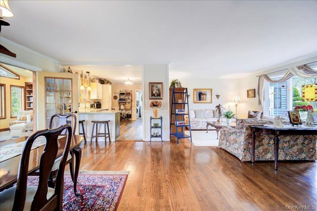 19 Park Hill Terrace, Mahopac, NY 10541