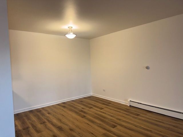 1198 Royal Glen Drive 204E, Glen Ellyn, IL 60137